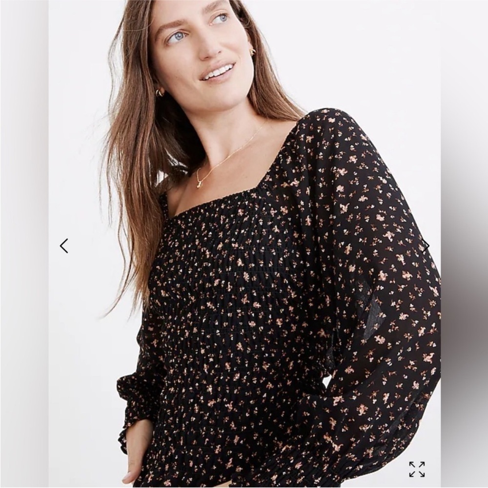 Madewell Georgette Lucie Bubble-Sleeve Smocked
Top in Stem Scatter Sz 2